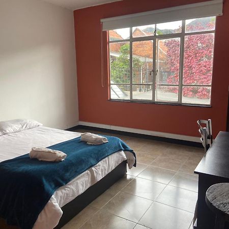 Republica Hostel Cabin Beds Богота Экстерьер фото